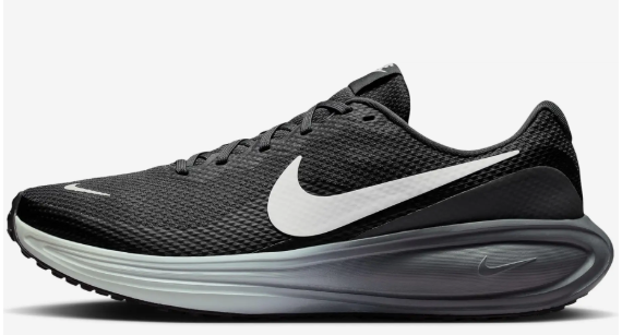 NIKE  Revolution 8.