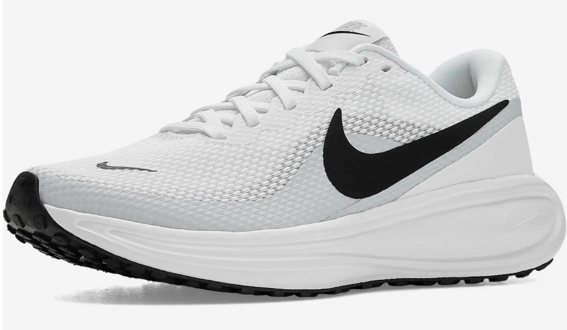 NIKE  Revolution 8.